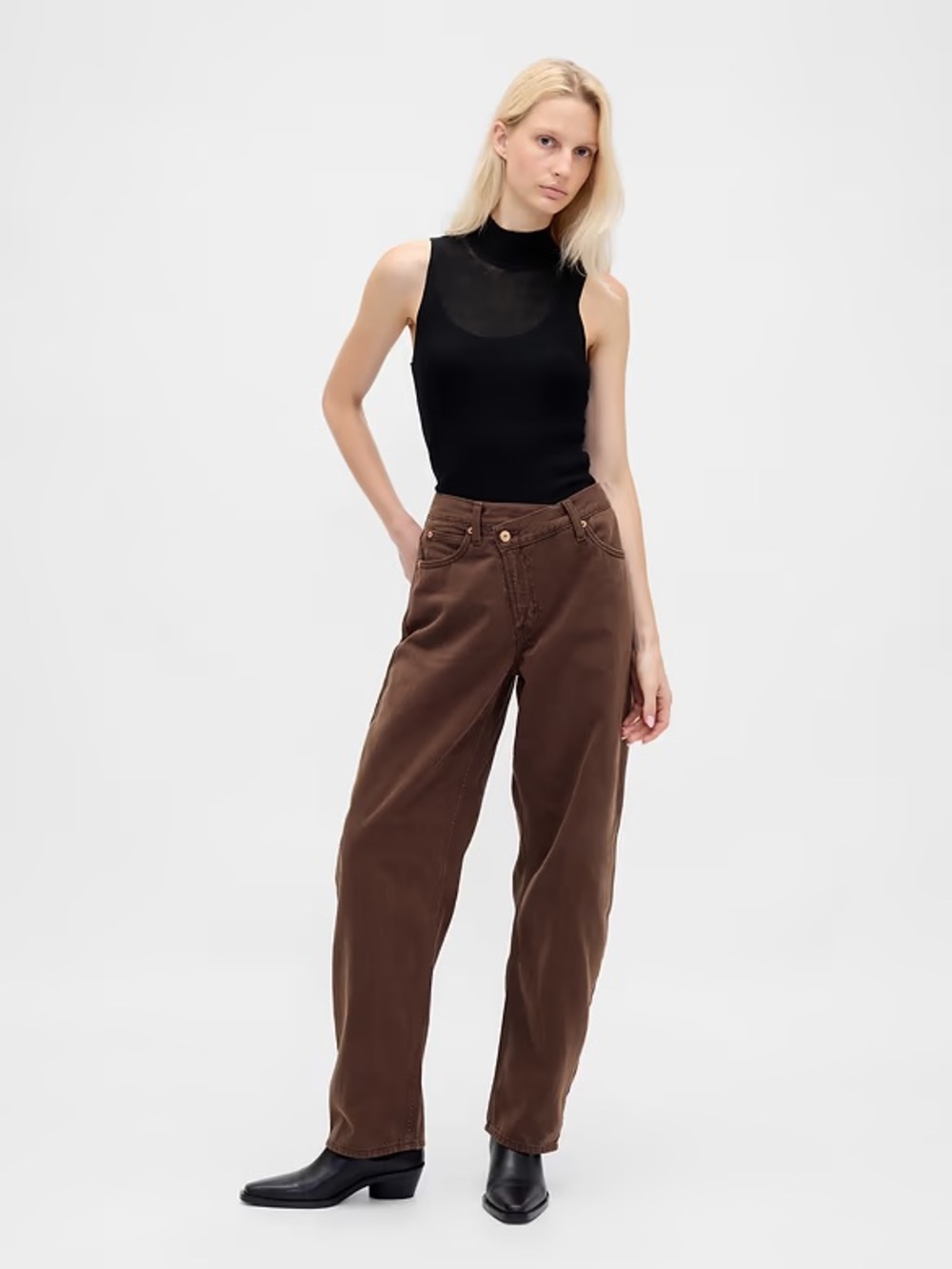 NWT GAP Barrel Jeans in Chocolate Asymmetrical Waist  - 27 Short